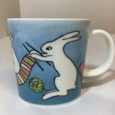 Arabia Heljä Bunny mug Knitting