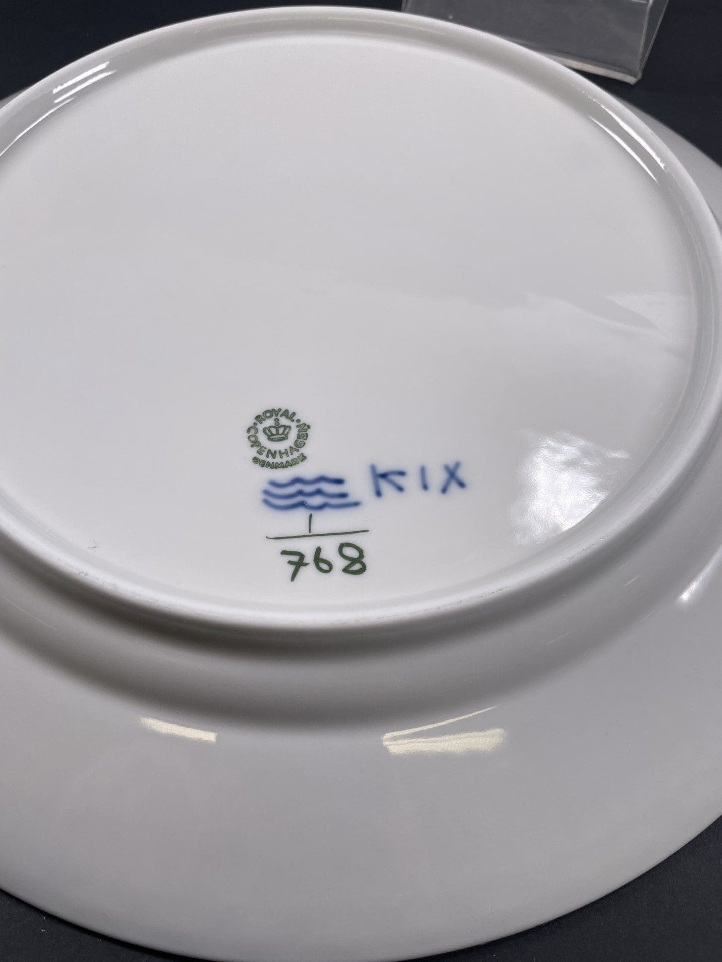 Royal Copenhagen Star Fluted Christmas Assiette Plate striée 27 cm