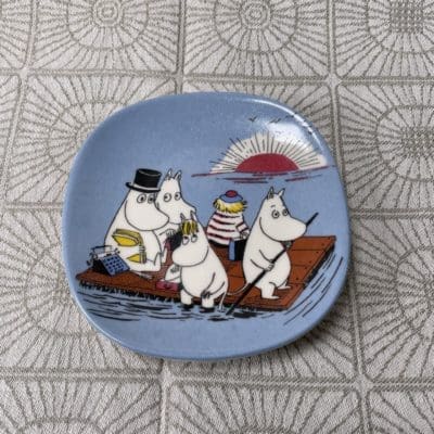 Arabia Wallplate Moomin family on a float