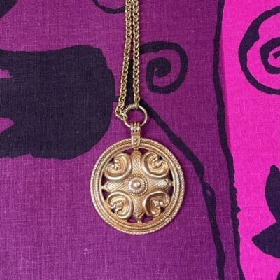 Kalevalakoru Räisälän solki  pendant bronze 45mm