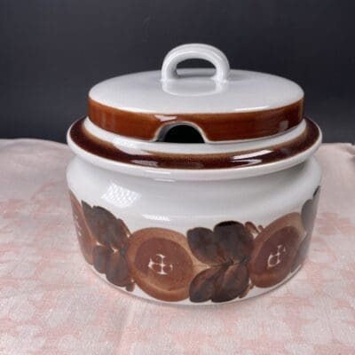 Arabia Rosmarin lidded bowl 19cm