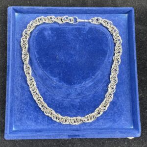 Kalevalakoru Setukaisten kääty hopeaa 41cm