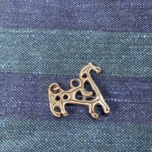 Kalevalakoru Suomussalmen hevonen solki pronssia