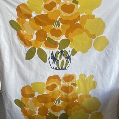 Marimekko Tablocloth Onnea orange  136x147cm Maija Isola