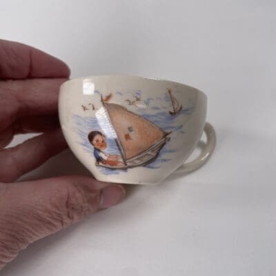 Arabia Kid's cup Boy and a Sailingboat