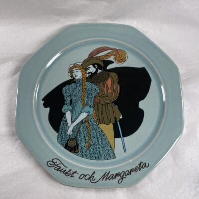 Höganäs Octagon Plate 26,5cm Plate Faust and Margaret