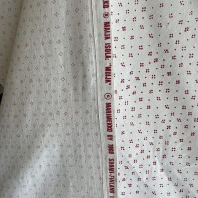 Marimekko Fabric Muija  Red Dots 140x204cm Maija Isola