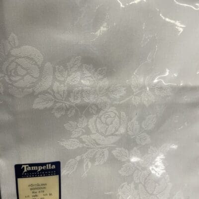 Tampella Norjan ruusut Tablecloth 90x90cm Aili Rancken