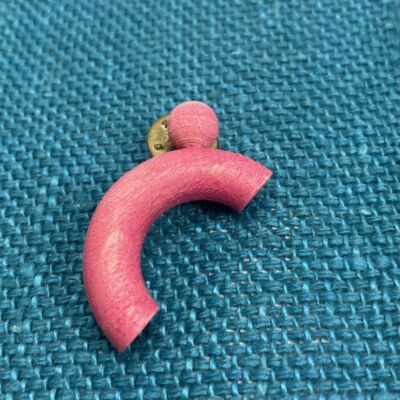 Aarikka pinkki pinssi 4cm