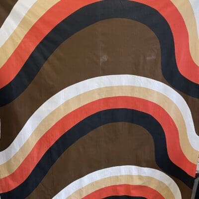 Retro pöytäliina 142x175m kulumaa