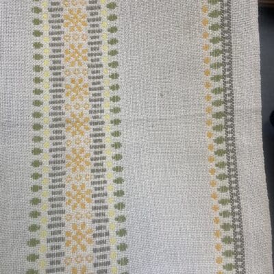 Runner with yellow flowers 31x112cm