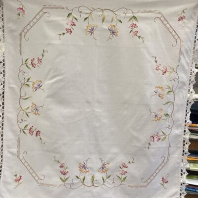 Linen tablecloth with embroidery 88x80cm