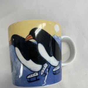 Arabia mug Hupsista Heljä Liukko-Sundström 3dl