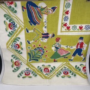 Maalaisromanttinen pöytäliina 90x90cm