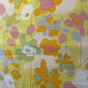 Marimekko kukallinen vaatetuskangas 148x245cm