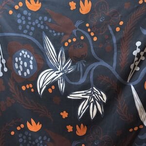 Marimekko pöytäliina Kuunlilja 147x283cm Jenni Tuominen